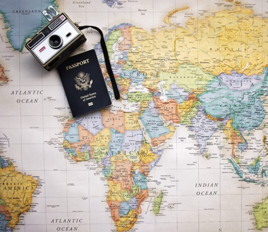 Vai viajar com crianças? Veja cinco dicas importantes para as férias em família férias em família